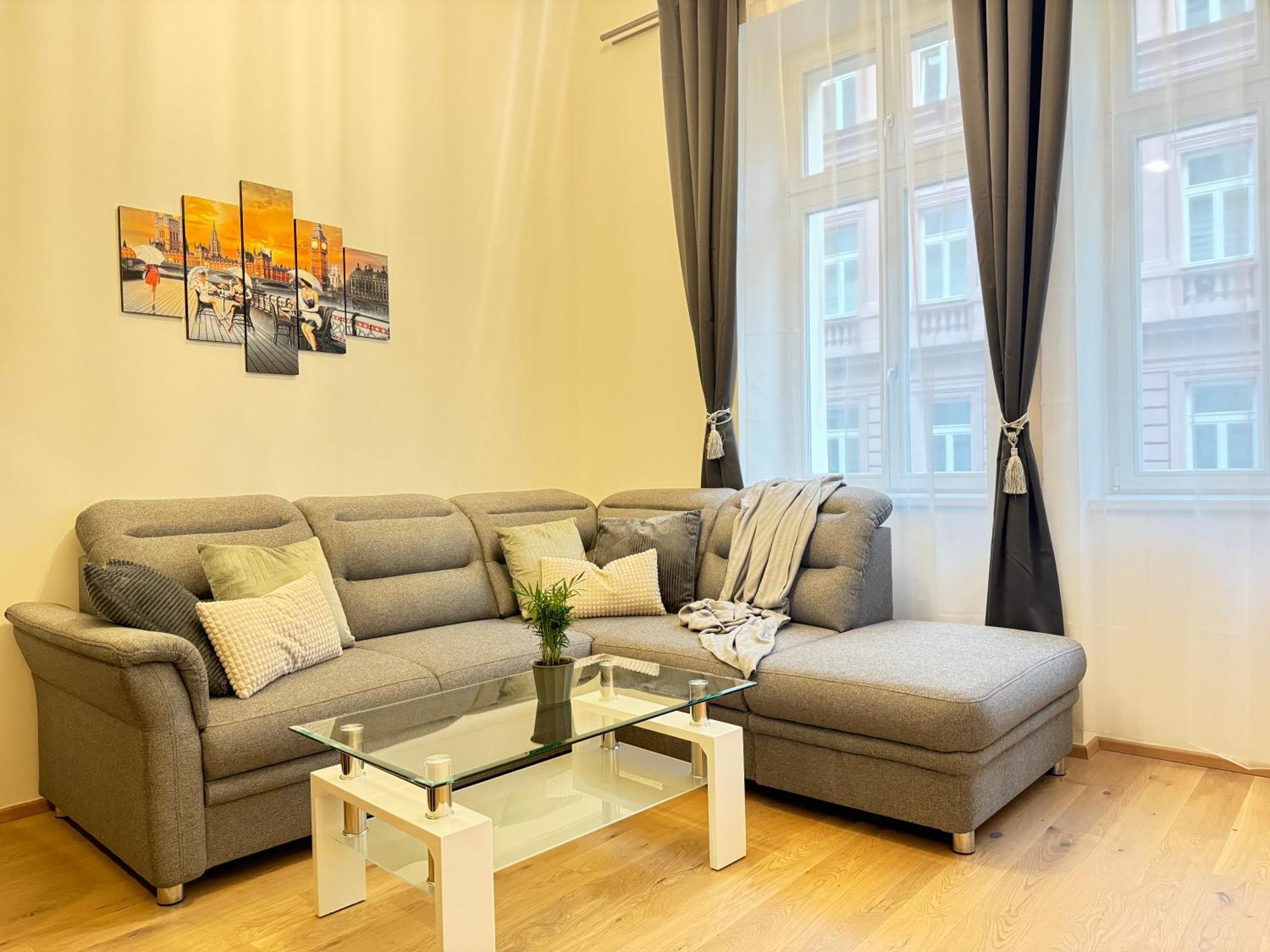 Free Parking - Cozy Apartment Near Vysehrad Railway Bridge Praha Bagian luar foto