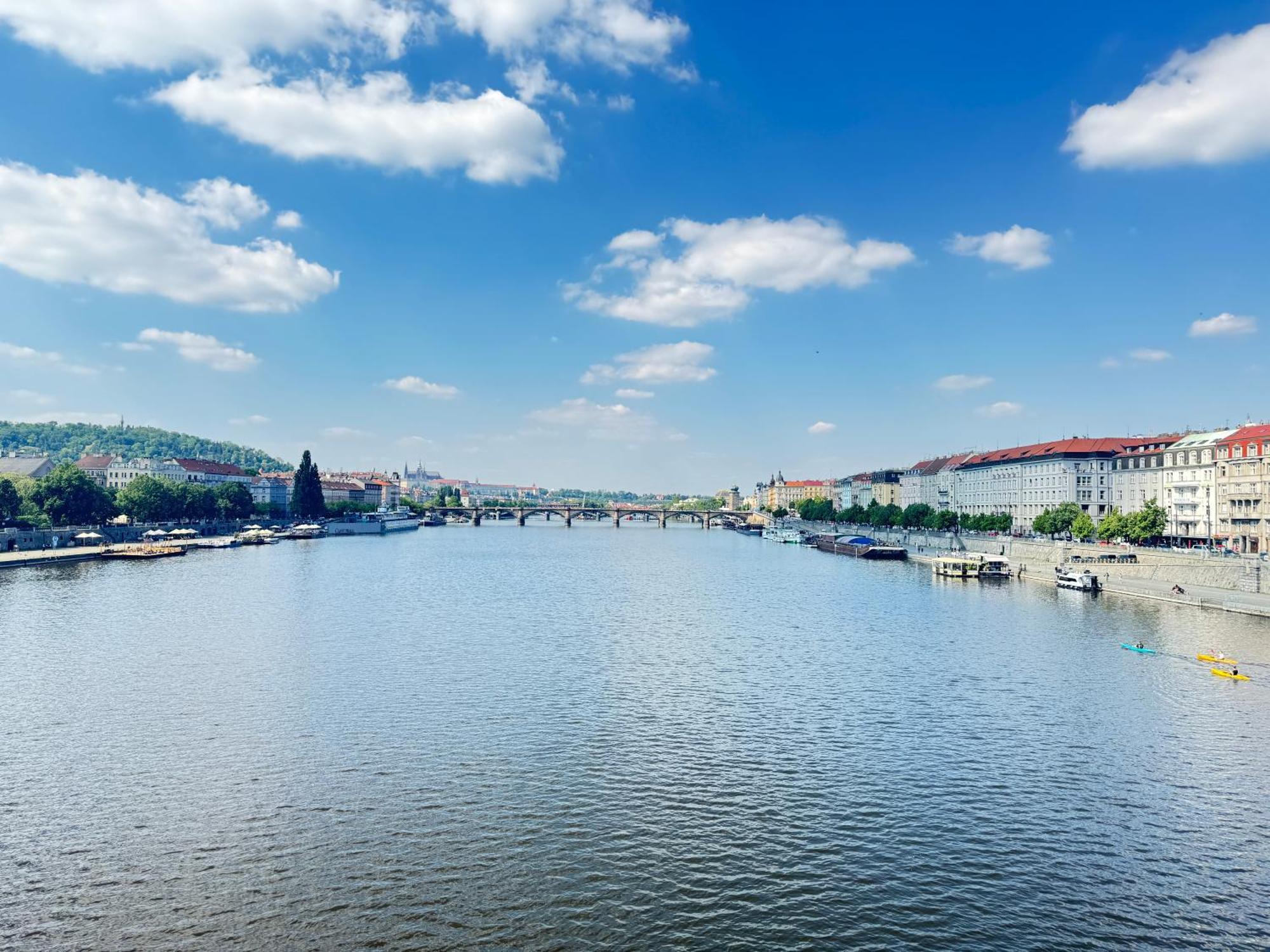 Free Parking - Cozy Apartment Near Vysehrad Railway Bridge Praha Bagian luar foto